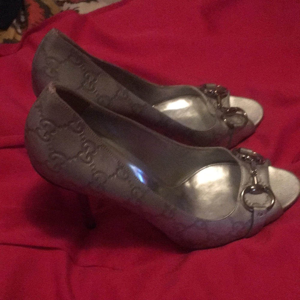 Gucci shoes